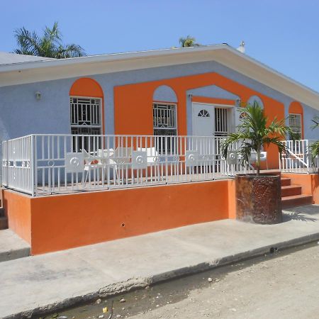 Arawak Hotel Leogane Luaran gambar